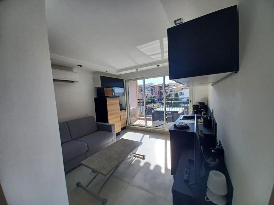 Cap'Nomad Studio Cote Mer - Balcon - Piscine - Parking 아그 외부 사진